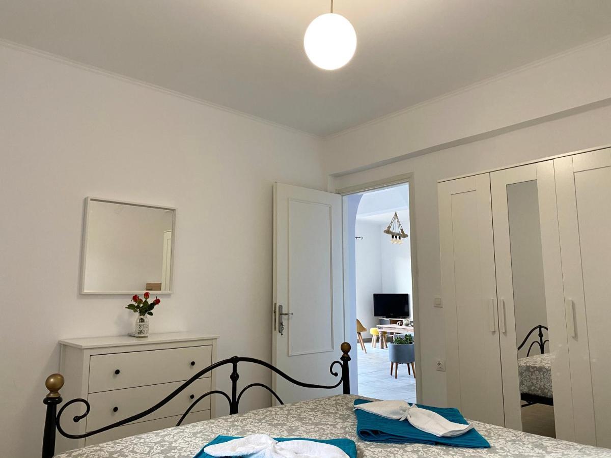 Coralli Pentati 2 Dimitris Apartments Bagian luar foto