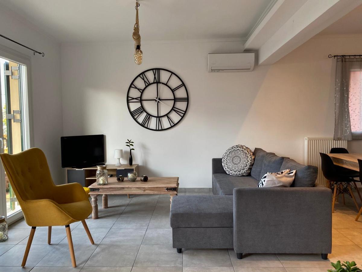 Coralli Pentati 2 Dimitris Apartments Bagian luar foto